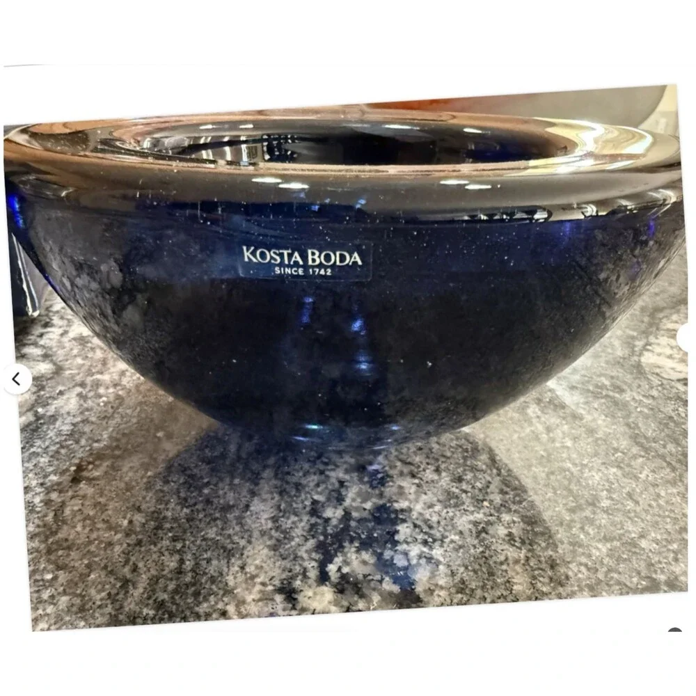 Kosta Boda Atoll Blue Swirl Glass Bowl Anna Ehrner Sweden Hand Blown Decorative